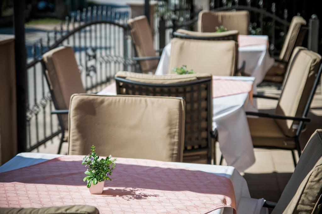 Hotel Hygge Biograd Na Moru Buitenkant foto