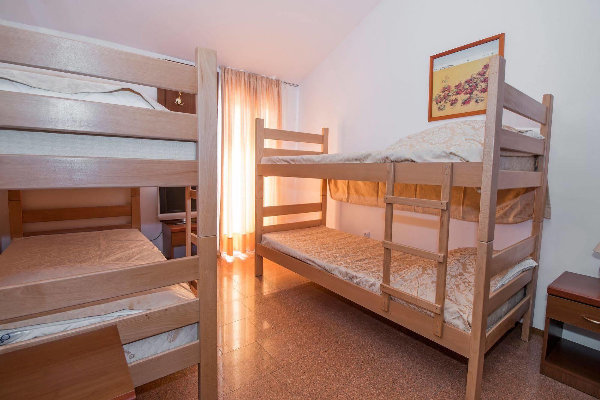 Hotel Hygge Biograd Na Moru Buitenkant foto