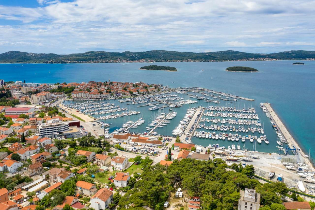 Hotel Hygge Biograd Na Moru Buitenkant foto