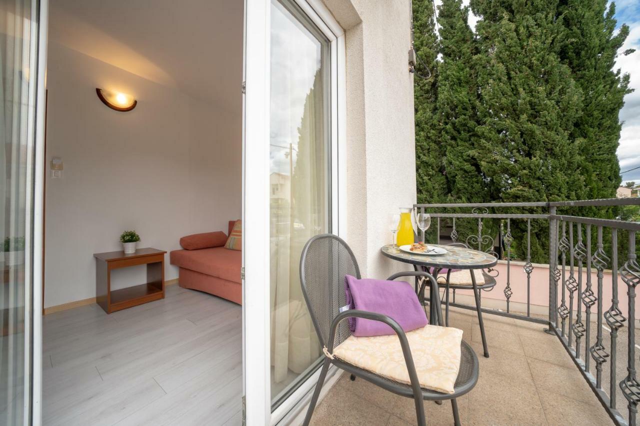 Hotel Hygge Biograd Na Moru Buitenkant foto